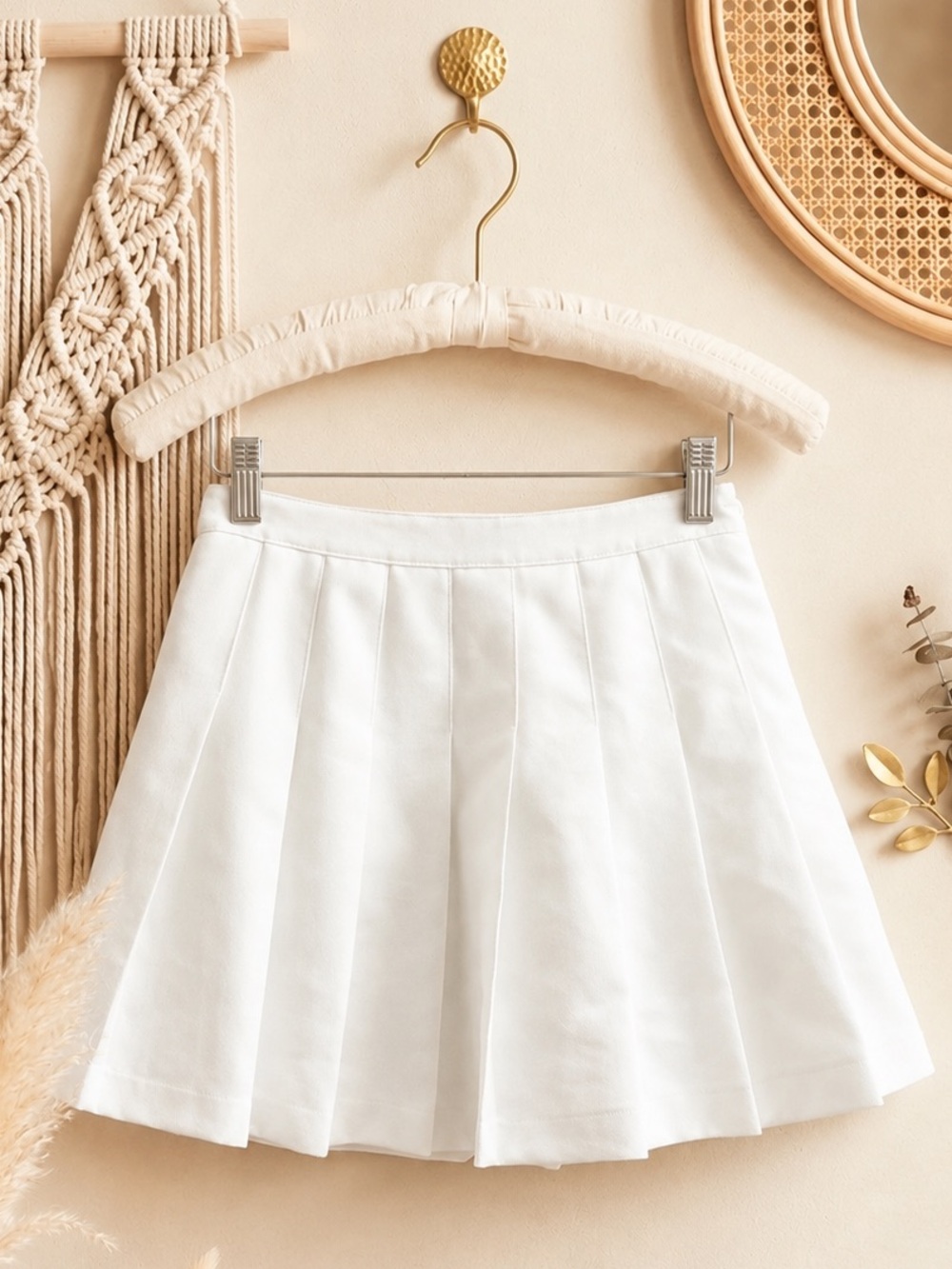 Forever 21 White Pleated Mini Skirt